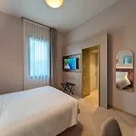 Villino Bavassano - Dimora Storica 4* Римини
